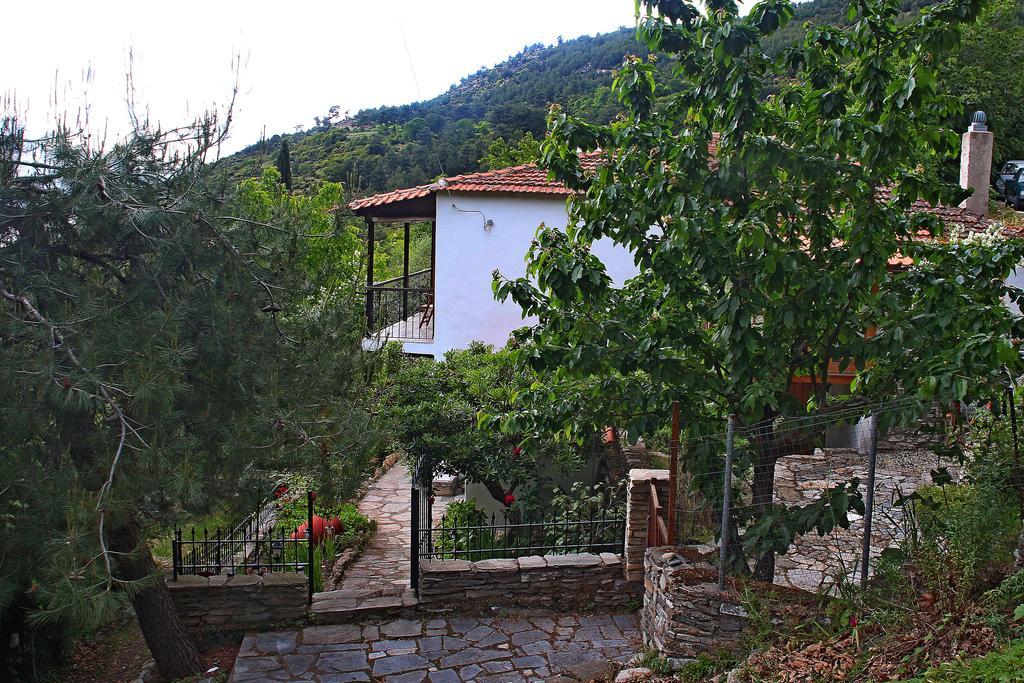 Katoikia Me Ta Pitharia Villa Prínos Exteriör bild