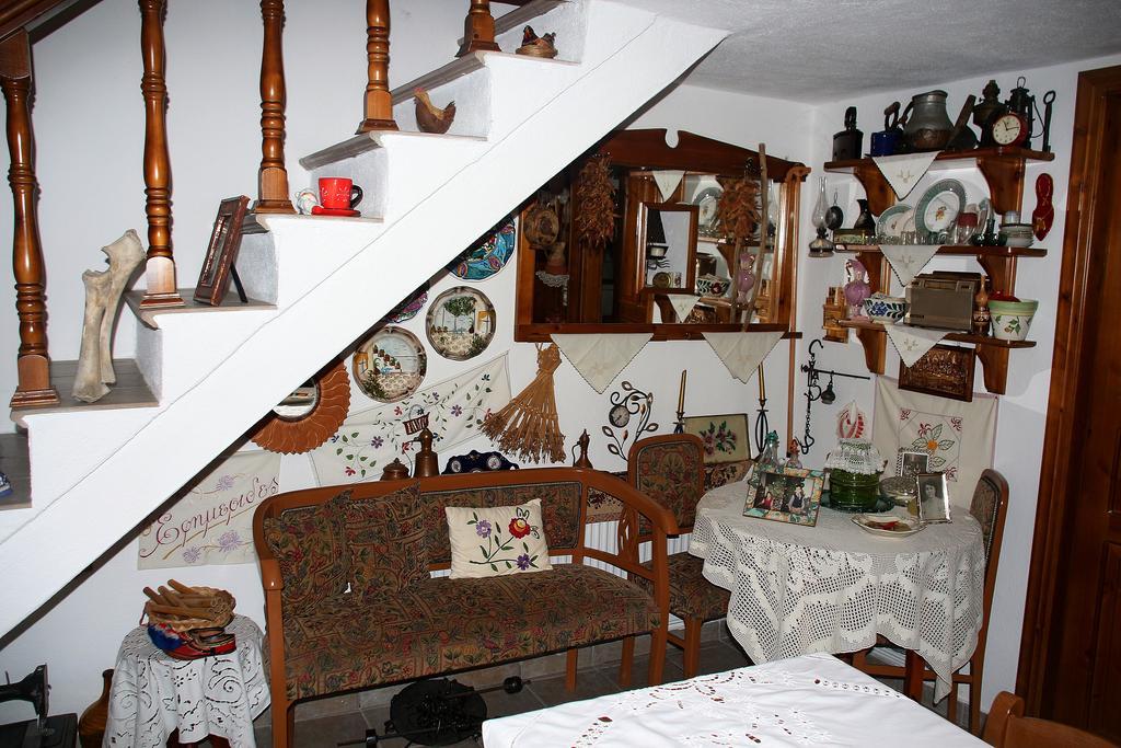 Katoikia Me Ta Pitharia Villa Prínos Exteriör bild
