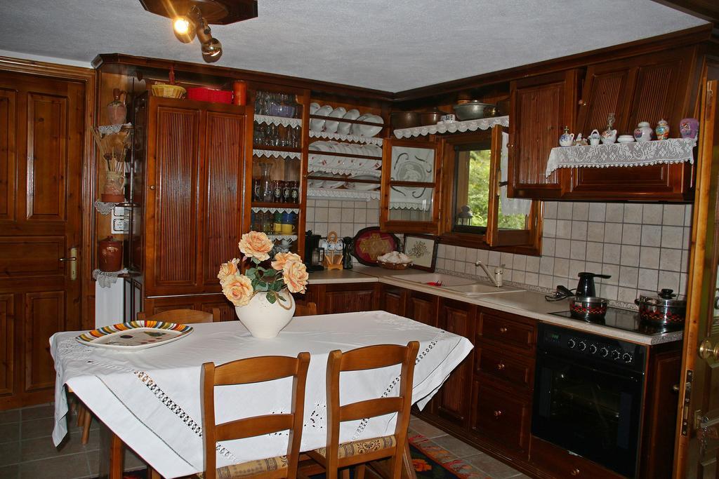 Katoikia Me Ta Pitharia Villa Prínos Exteriör bild
